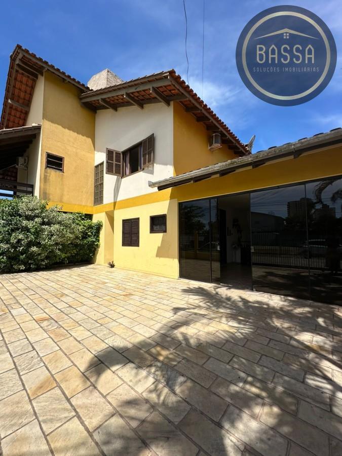 Casa para Locação em Balneário Piçarras, Centro, 5 dormitórios, 1 suíte, 2 banheiros