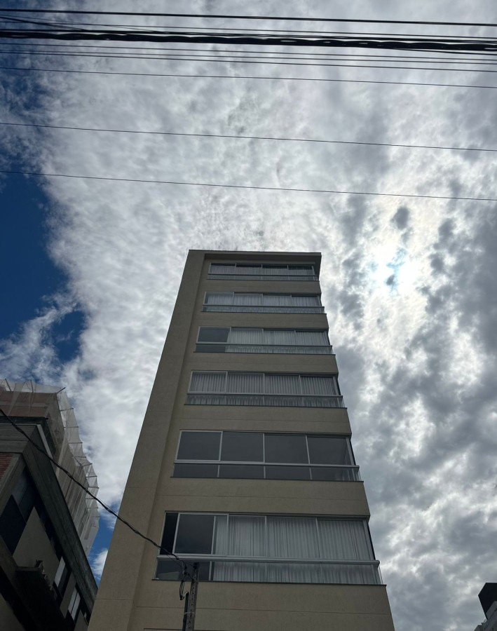 Apartamento para Venda em Balneário Piçarras, Itacolomi, 3 dormitórios, 1 suíte, 2 banheiros, 1 vaga